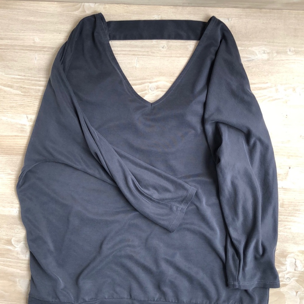Gray open back 3/4 sleeve